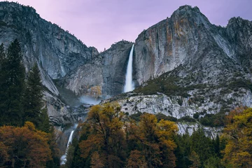 Fototapeten Yosemite Falls (Sonnenuntergang) © mattgrandbois