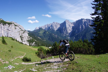Fototapeta premium Mountainbiken