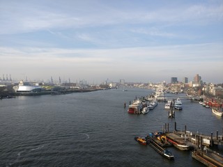 Naklejka premium Aussicht, von der Elbphilharmonie, über den Hamburger Hafen