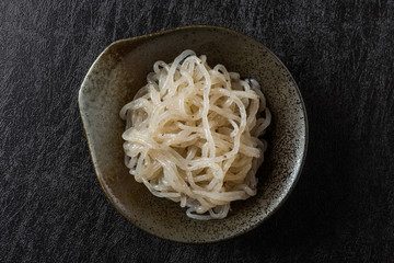 こんにゃく　しらたき　日本食 noodles made from konnyaku japan