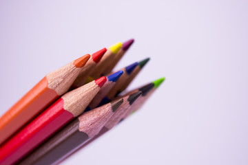 Buntstifte geordnet links