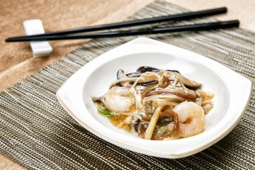 Yusanseul. chinese style seafood&meat cuisine. 유산슬