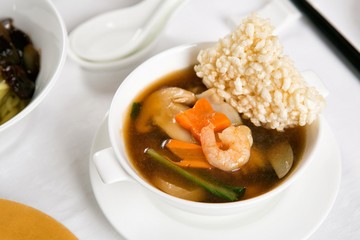 haemul nurungji tang,  Scorched Rice Soup with Seafood, 해물누룽지탕