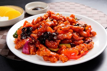 Sacheonsik tangsuyuk.  Sichuan-style Sweet and Sour Pork 사천탕수육