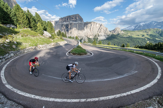 Biker at the departure in a turn