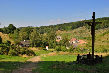 Krajobraz wiejski w Sudetach © bnorbert3