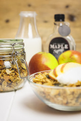 Baked breakfast cereals with maple syrup and milk