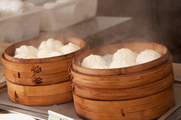 Steamed stuffed bun