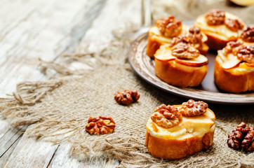 Apple Brie maple syrup walnut crostini
