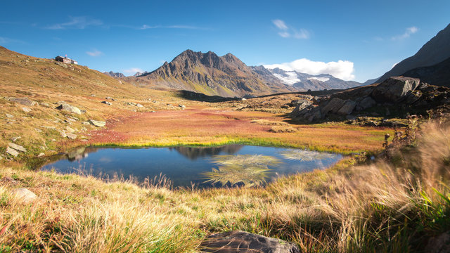 Mountan Sea in autumn in the Swiss Alps