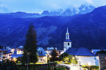 Fototapeta na wymiar St Michel Church in Chamonix