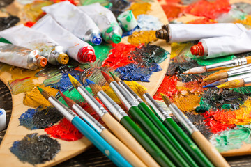 Obraz premium Brushes and paints