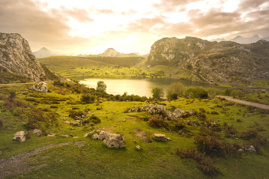 Enol lake (Lakes of Covadonga, Asturias - Spain).