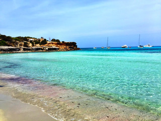 Fototapeta na wymiar Beatiful Sunny Beach day in Formentera Spain.