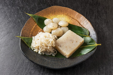 こんにゃく　しらたき　日本食 noodles made from konnyaku japan