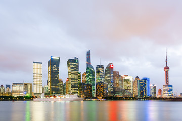 Fototapeta na wymiar Shanghai skyline and modern cityscape at night,China