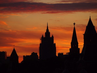 Fototapeta premium Sunset over the Kremlin