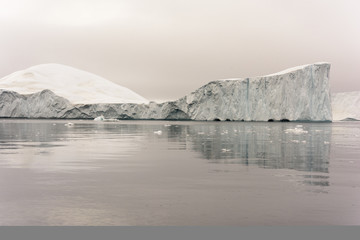 Fototapeta na wymiar Beautiful icebergs on arctic ocean at greeanland