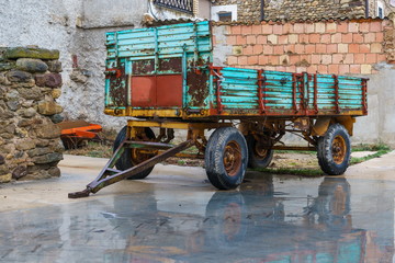 Old's tillage car.