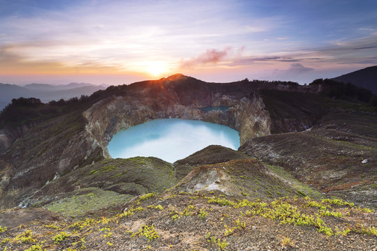 Indonesia, Nusa Tenggara Timur, Ende, crater lake Tiwu Nuwa Muri Koo Fai on Kelimutu
