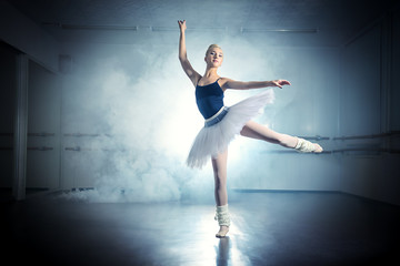 Fototapeta na wymiar dancing ballet dancer