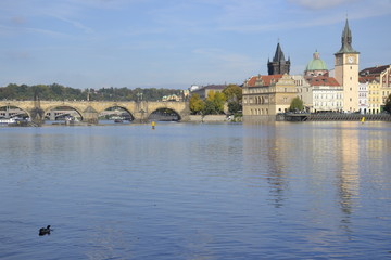 Obraz premium Landscape of river in Prague and buildings