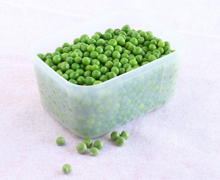 Healthy food cooked peas in a box.