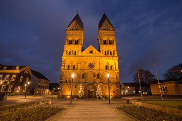 liebfrauen church andernach germany in the evening