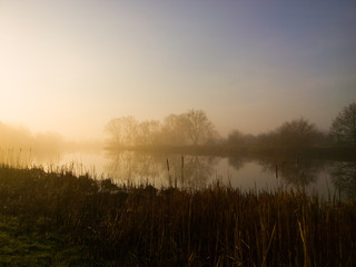 Obraz premium Fog on the river.