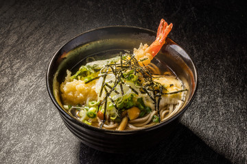 天そば　 Dish of tempura soba japanese food
