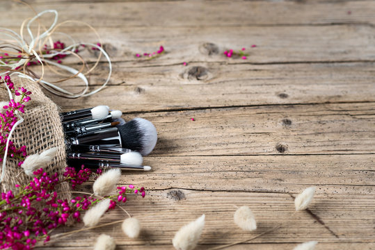 Natürliche Kosmetik, Naturkosmetik, Pinsel, Make-up