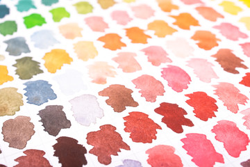 Aquarell in verschiedenen Farben auf Papier