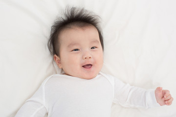 笑顔の赤ちゃん