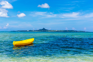 The blue sky and blue ocean.(OKINAWA)