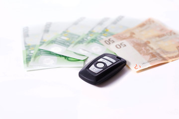 Autoschlüssel auf Euroscheinen, Kosten für KfZ