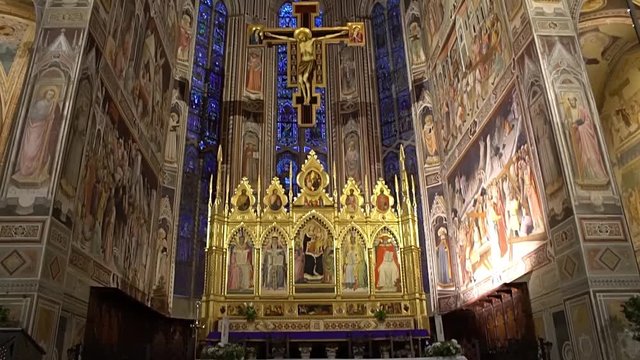 FLORENCE, ITALY: Interior of Basilica di Santa Croce di Firenze.