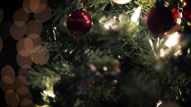 Christmas Tree Rotate Orbs