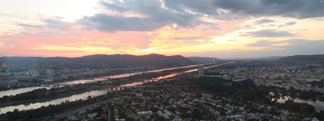 Fototapeta na wymiar Beautiful sunset over Austrias Capital Vienna