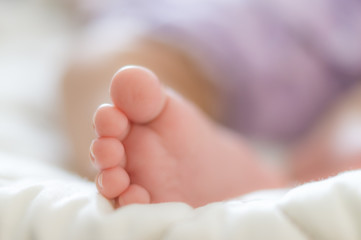 赤ちゃんの足