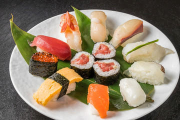 大トロと握り寿司　 Sushi 