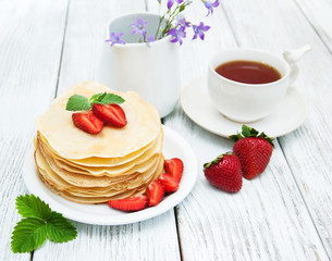 pancakes with strawberries