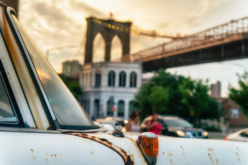 Obraz premium Most Brookliński. Most jest często przedstawiany w szerokich ujęciach panoram w Nowym Jorku w telewizji i filmie.