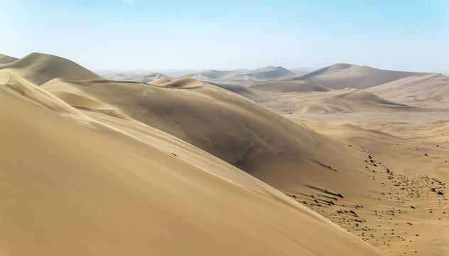 The Dune 7 in Sossusvlei plato of Namib Naukluft National Park - Namibia, South-West Africa