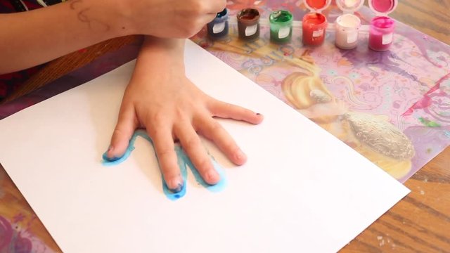 Painting hand