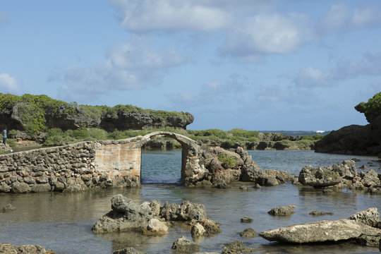 Image of dilapidated structure at Inarajan Natural Pool in Guam