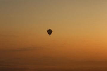 ballons at sunrise
