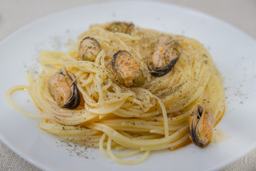 Pasta with mussels