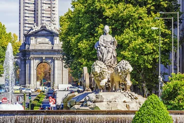 Photo sur Plexiglas Fontaine Cibeles fountain in Madrid, Spain