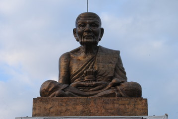 Human Sculpture made of bronze metal in Thailand