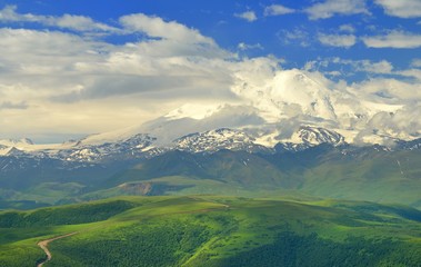 Fototapeta premium Elbrus in clouds